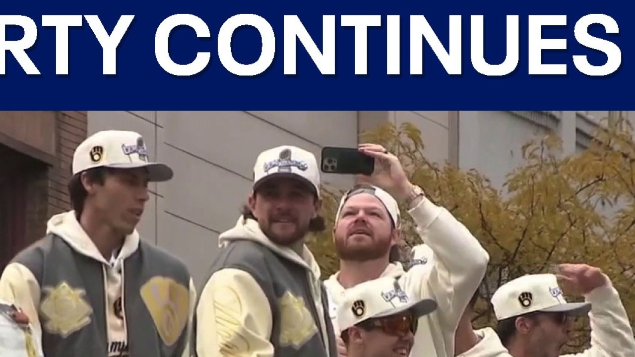 Milwaukee bars ready for crowd surge after Brewers parade — Fox Point Community news